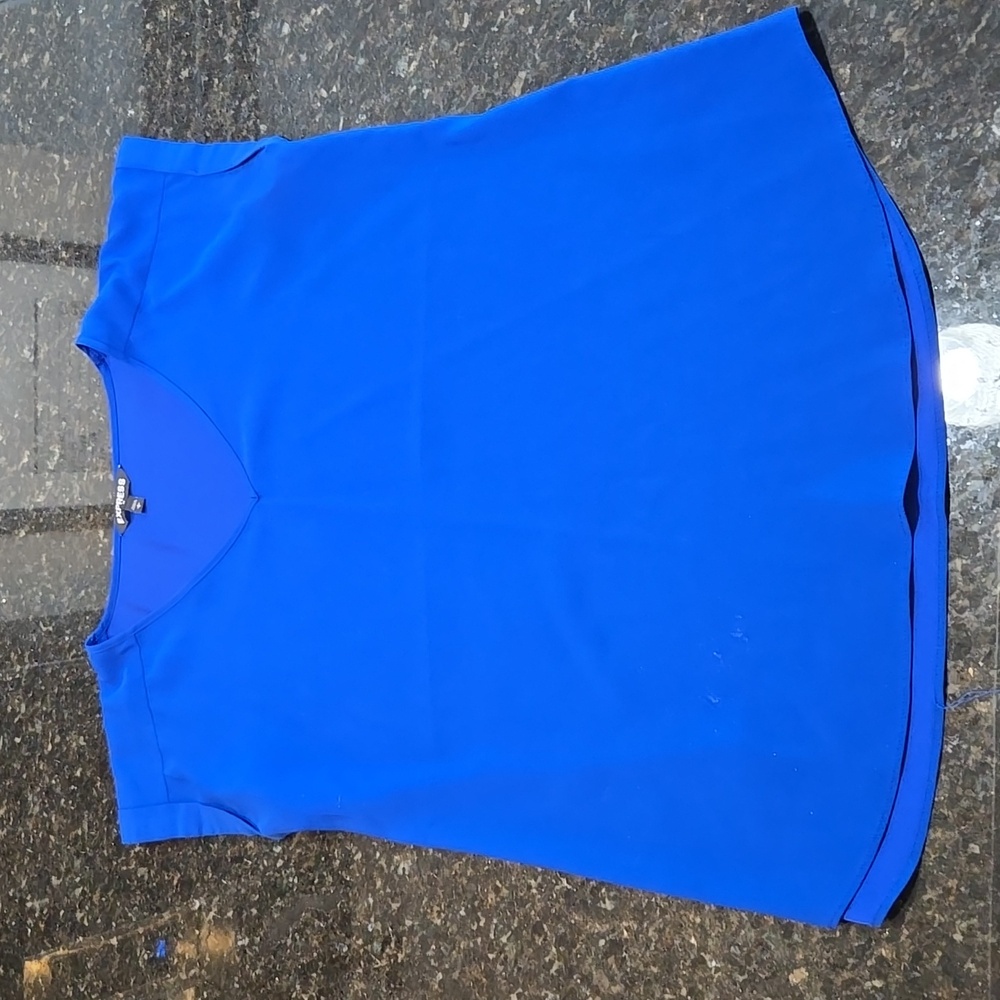Express neck top